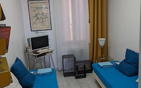 Joli Studio T2 Meuble De 20 M² Situee A 2 Minutes A Pied Du Metro